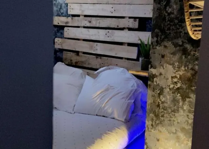 Nuit Privee